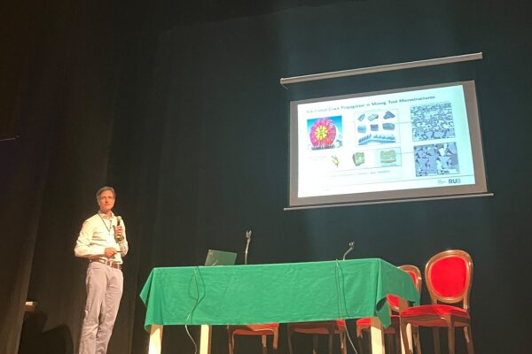 Daniel Balzani gives a plenary lecture at ICoNSoM 2026